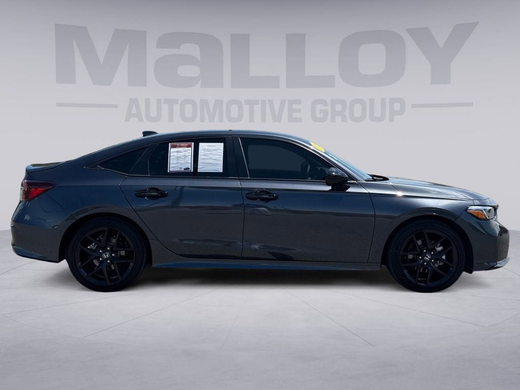 Used 2025 Honda Civic Sport image 6