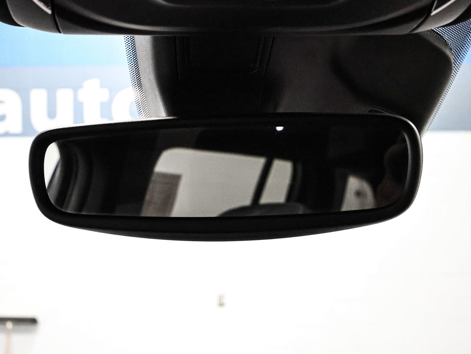 Used 2024 Jeep Grand Cherokee Laredo X w/ Luxury Tech Group I image 28