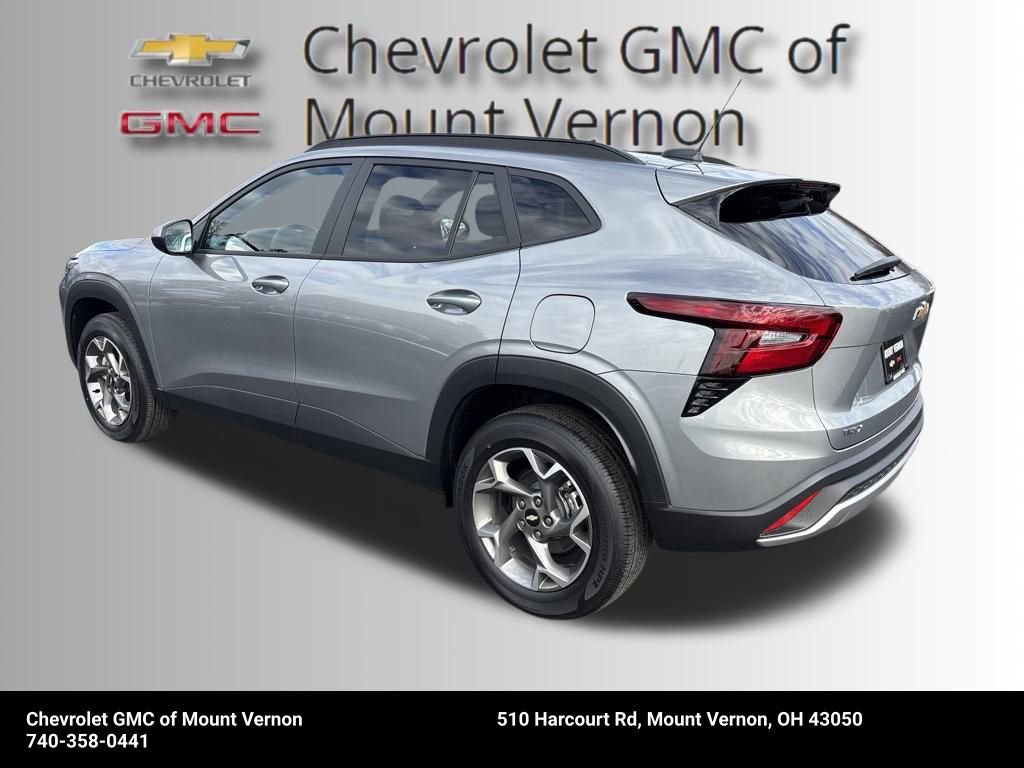 New 2025 Chevrolet Trax LT w/ LT Convenience Package image 3