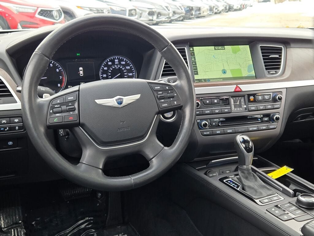 Used 2015 Hyundai Genesis 3.8 w/ Option Group 04 image 17