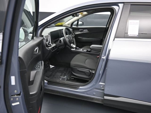 Used 2025 Kia Sportage LX image 12