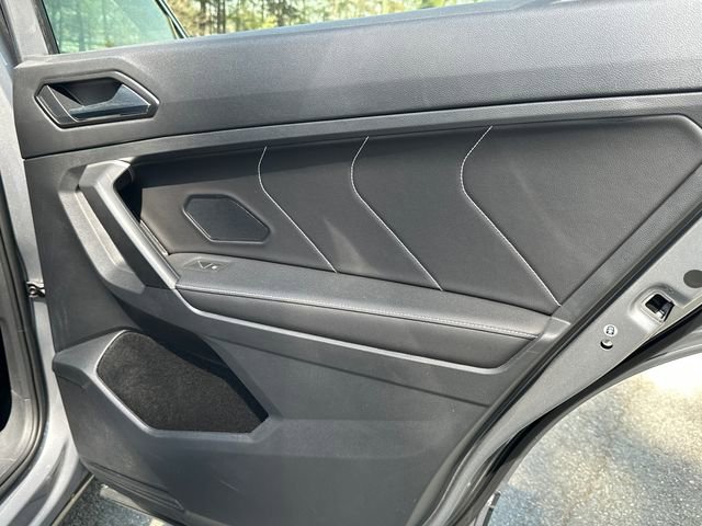 Used 2024 Volkswagen Tiguan Wolfsburg Edition image 33