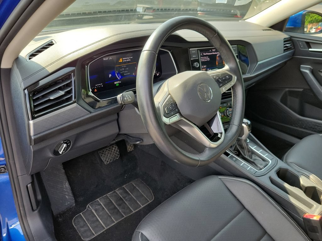 Used 2024 Volkswagen Jetta SE FWD image 21