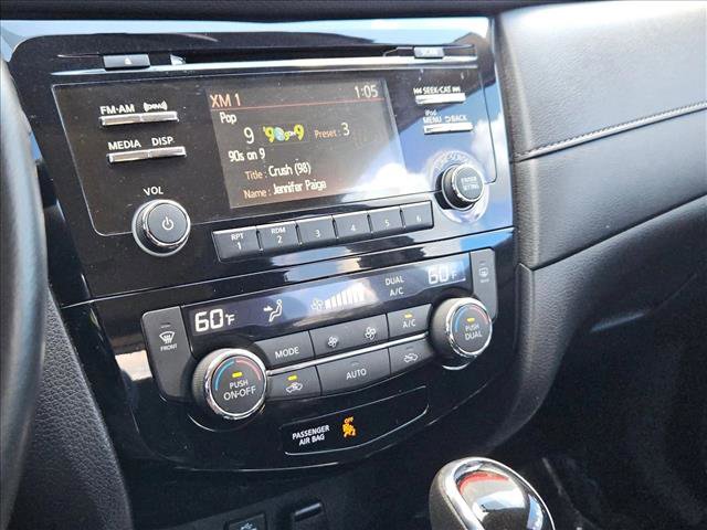 Used 2017 Nissan Rogue SV image 14