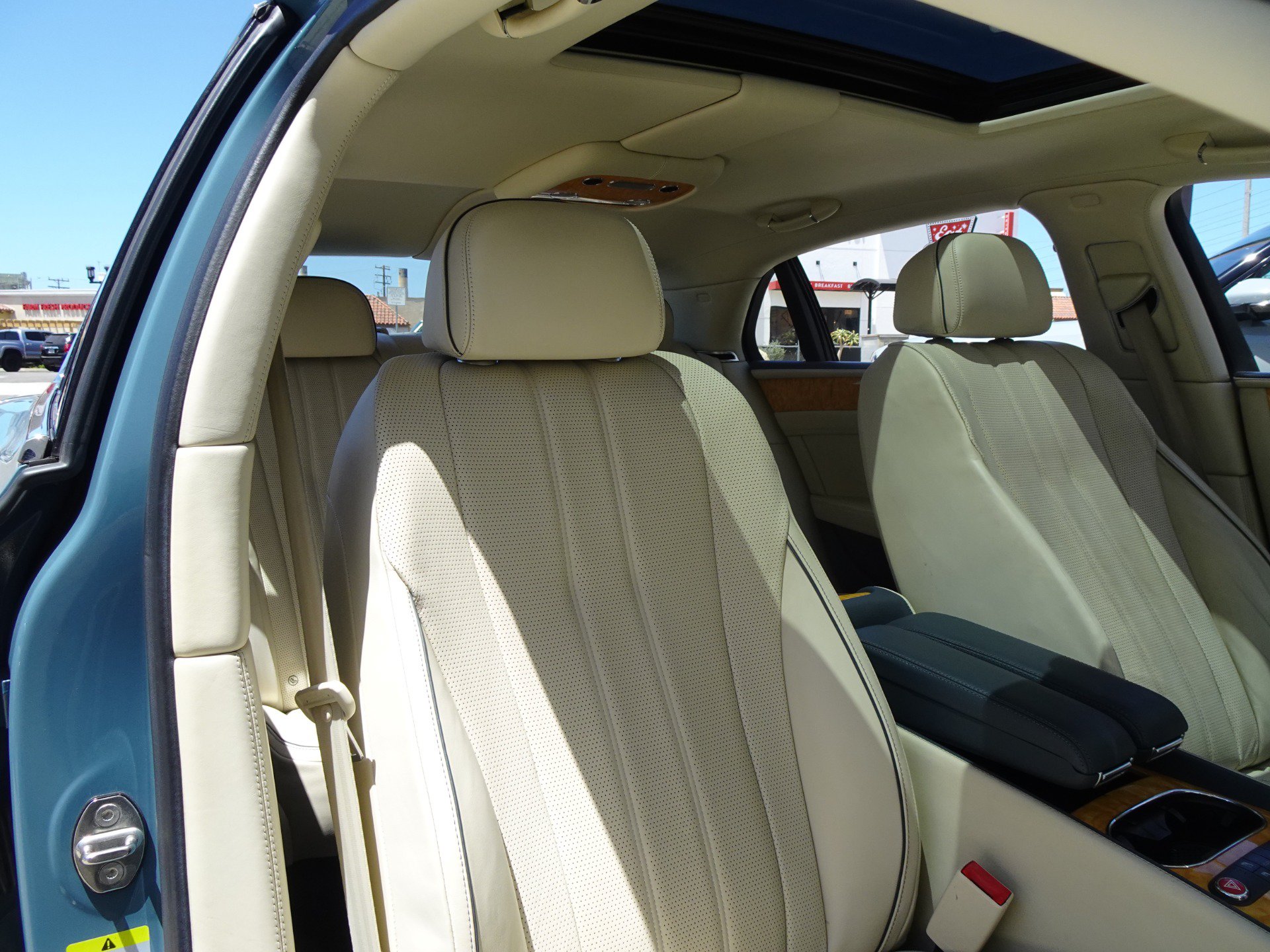Used 2014 Bentley Flying Spur W12 AWD/4WD image 22