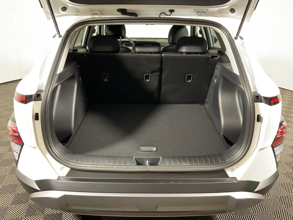 New 2026 Hyundai Kona SEL Premium image 13