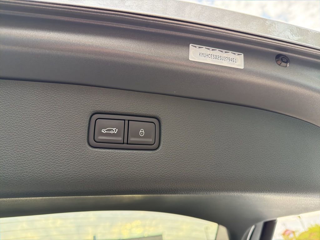 Used 2025 Genesis GV80 2.5T Prestige image 11