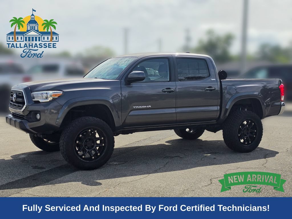 Used 2017 Toyota Tacoma SR5 w/ Tow Package RWD image 1