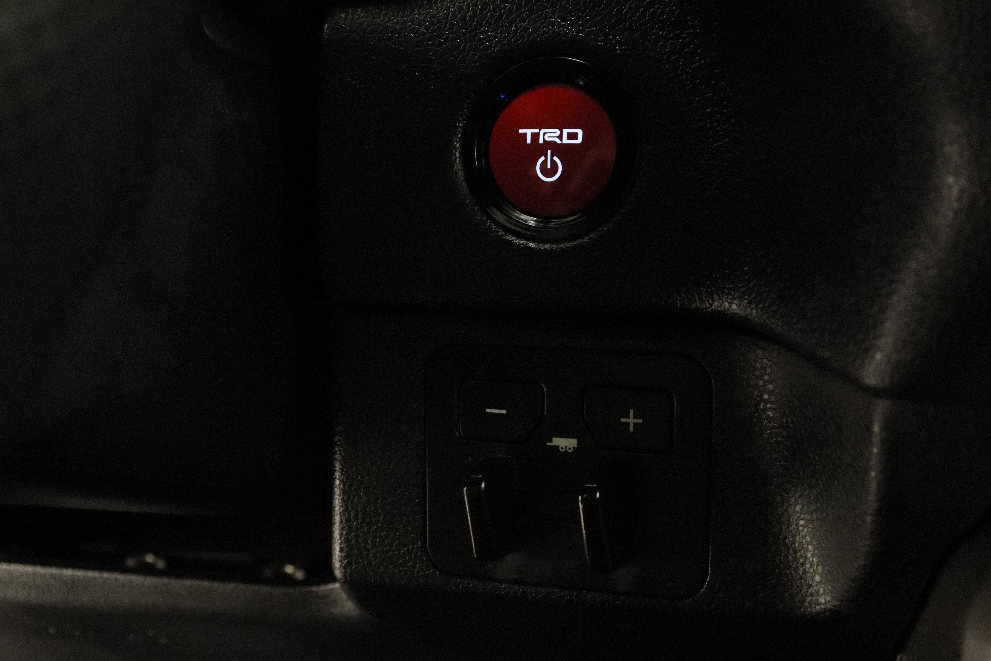 Certified 2025 Toyota Sequoia SR5 w/ SR5 Premium Package image 18