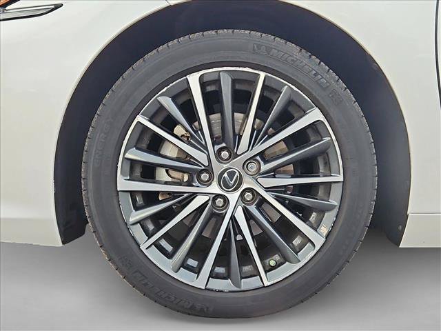 Used 2023 Lexus ES 250 w/ Premium Package AWD/4WD image 25