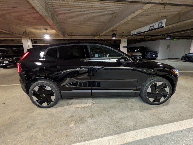 New 2026 Volvo EX30 Ultra w/ Climate Package AWD/4WD image 2