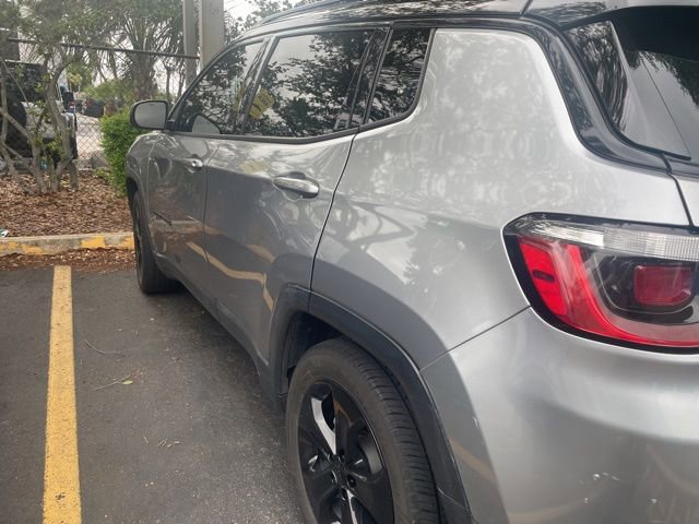 Used 2018 Jeep Compass Altitude w/ Popular Equipment Group image 4