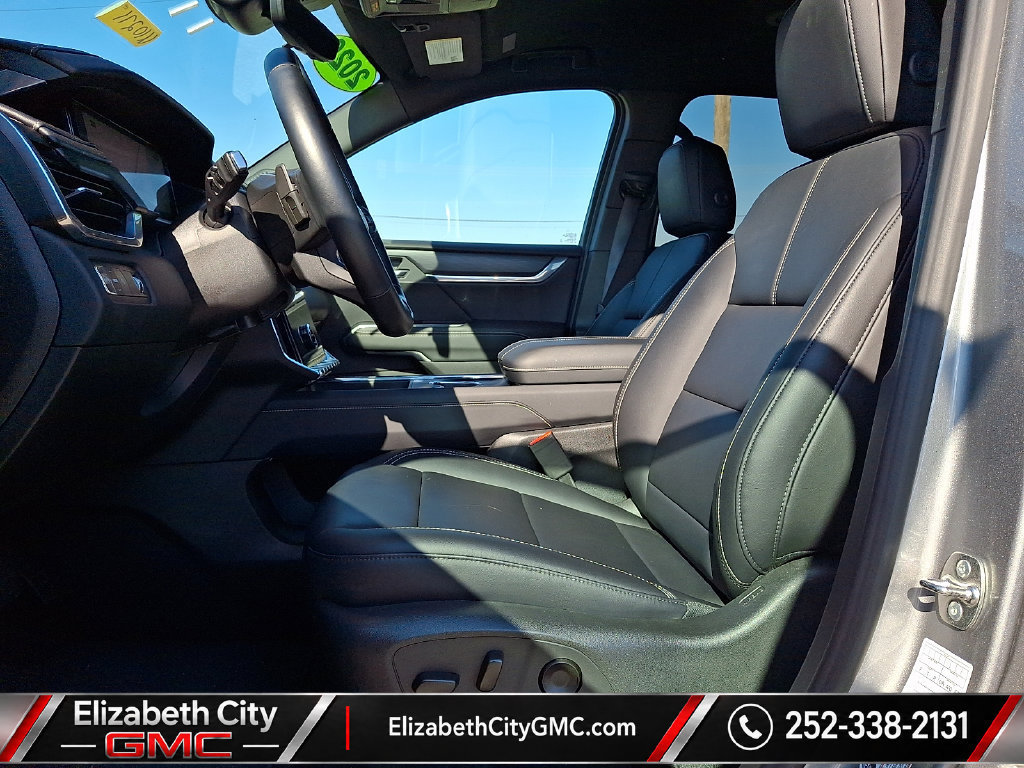 Used 2026 GMC Acadia Elevation w/ Elevation Premium Package FWD image 14