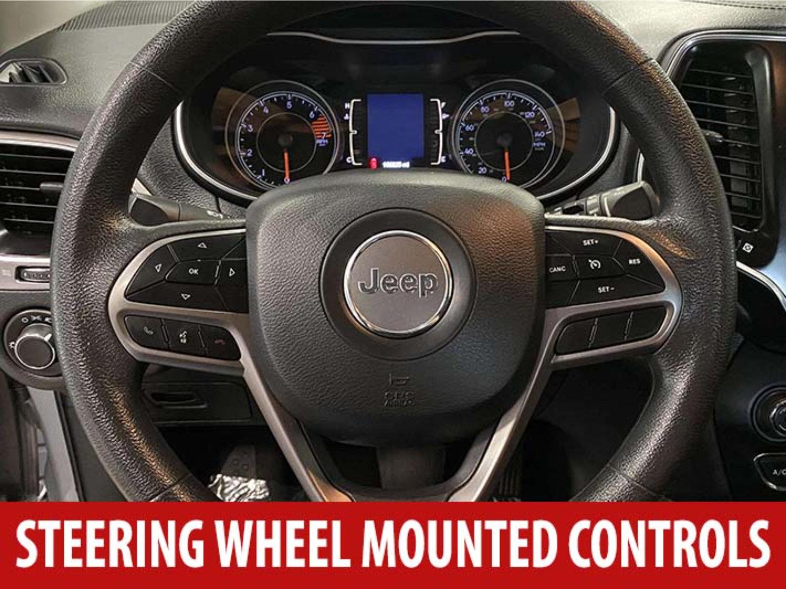 Used 2021 Jeep Cherokee Latitude AWD/4WD image 9