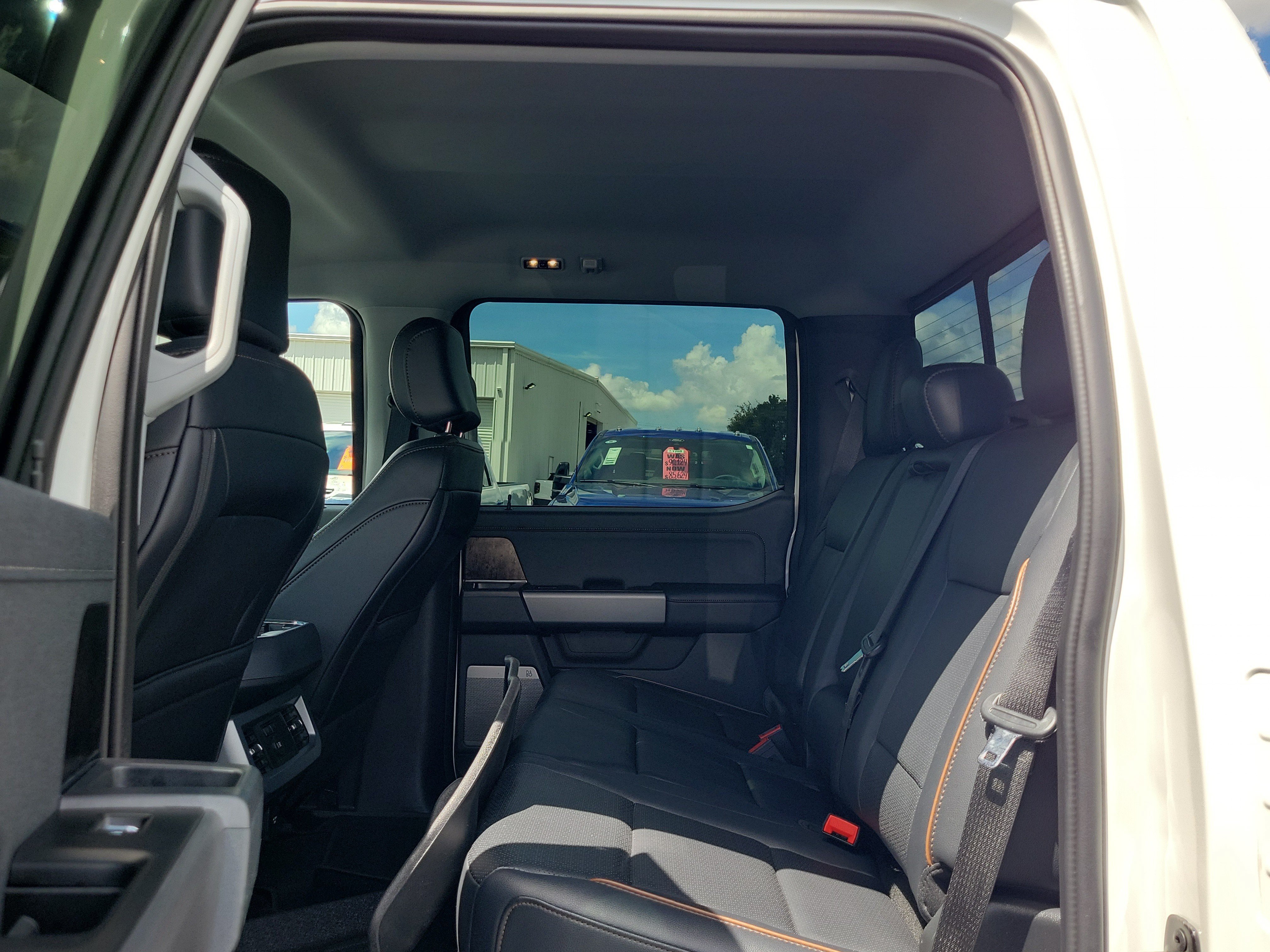 Certified 2025 Ford F250 Lariat w/ Lariat Ultimate Package AWD/4WD image 11