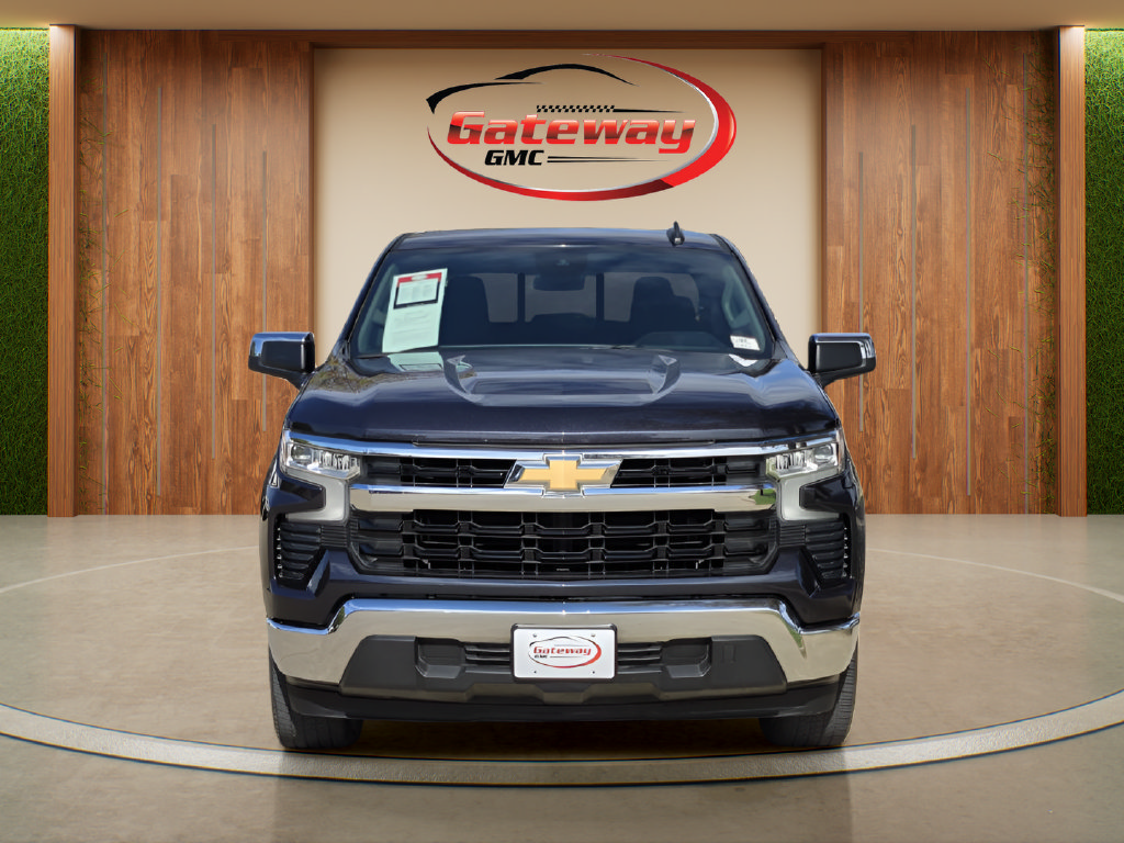 Used 2024 Chevrolet Silverado 1500 LT w/ Convenience Package II RWD image 2
