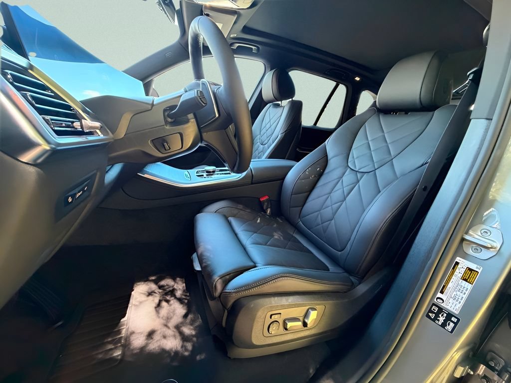 New 2026 BMW X5 xDrive40i w/ Premium Package AWD/4WD image 12
