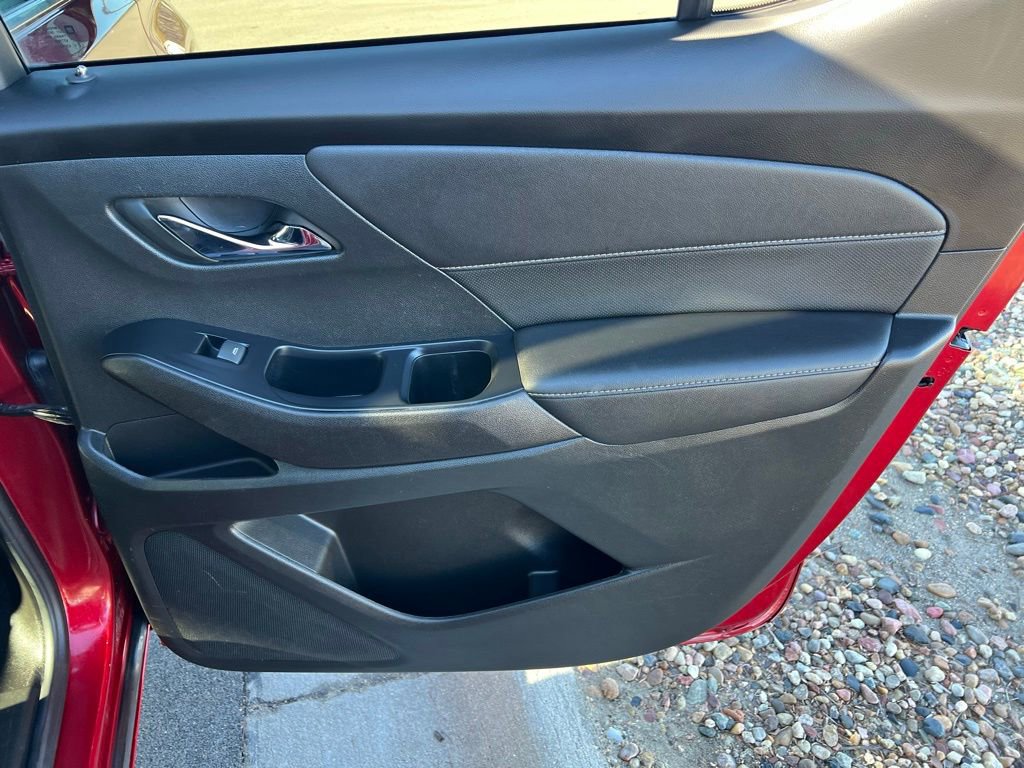 Used 2023 Chevrolet Traverse Premier image 26