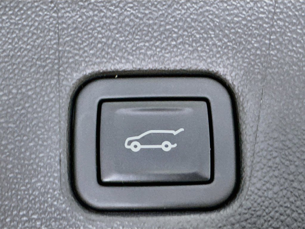 Used 2021 Chevrolet Blazer LT FWD image 33