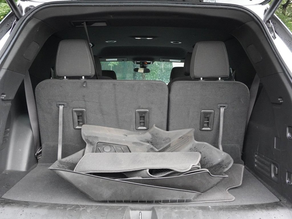 Used 2023 Chevrolet Traverse LT AWD/4WD image 19