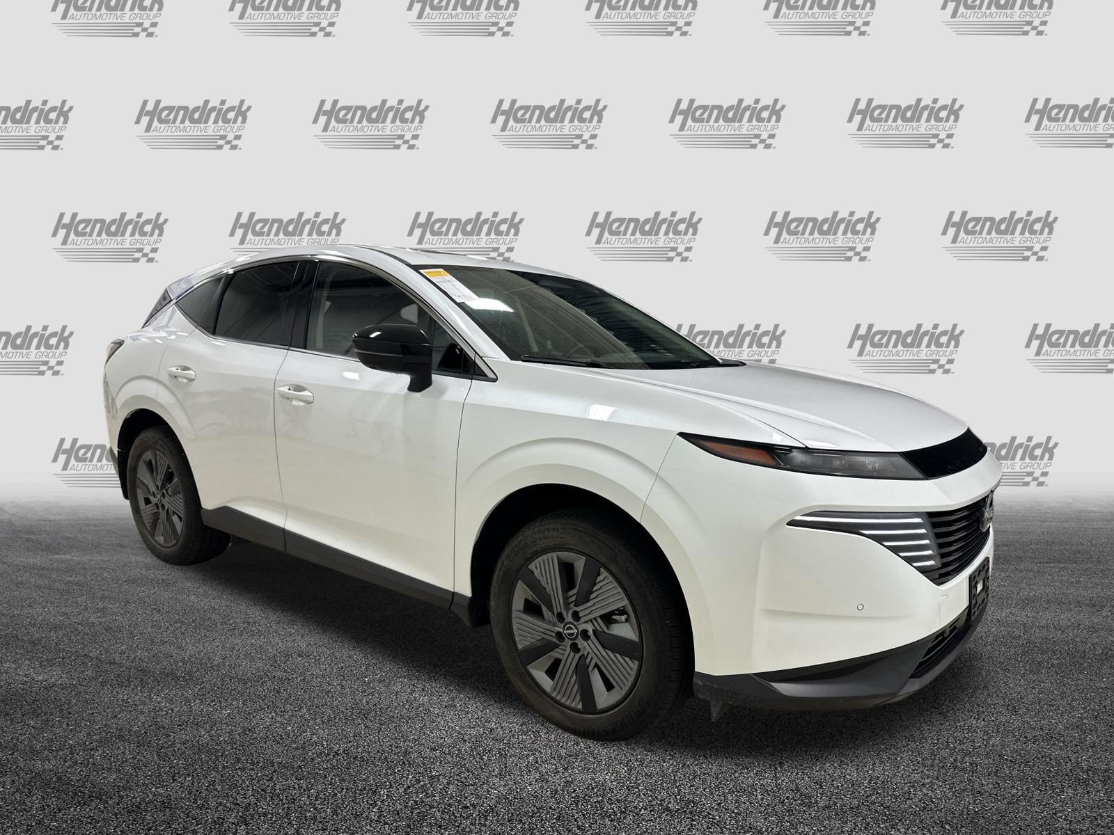 Used 2025 Nissan Murano SL AWD/4WD image 2