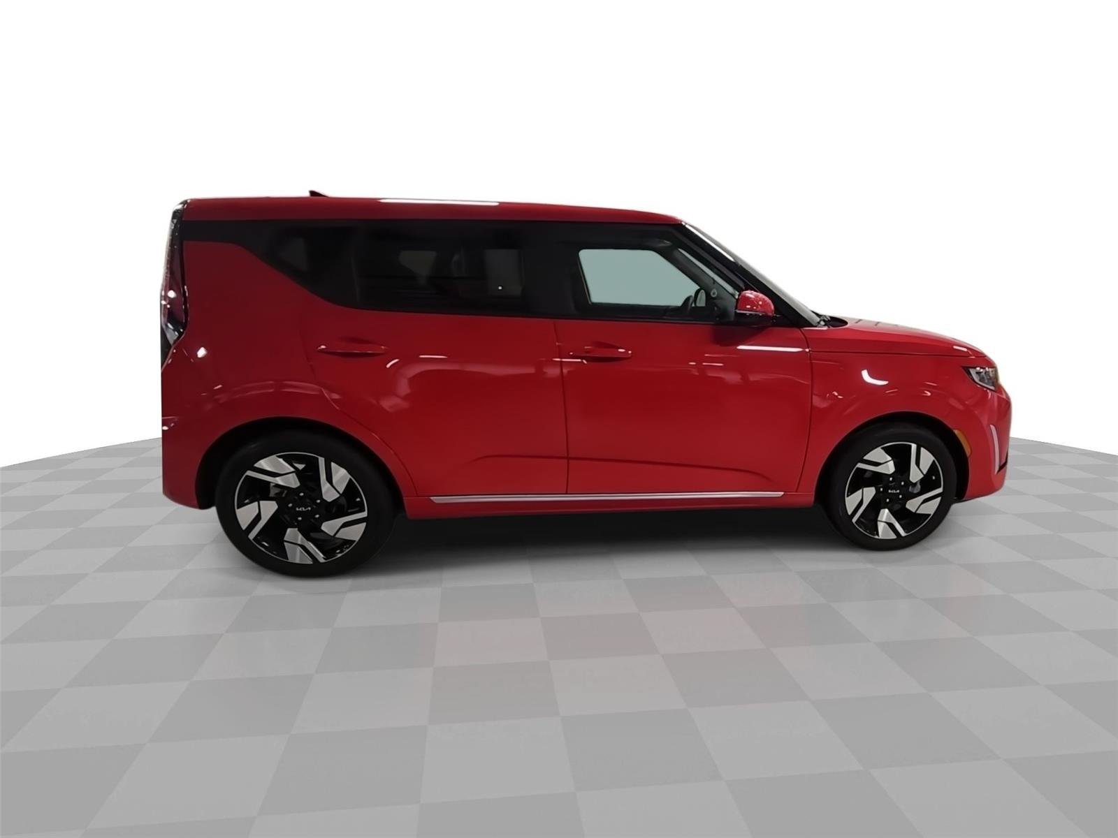Used 2025 Kia Soul GT-Line w/ GT-Line Technology Package FWD image 9
