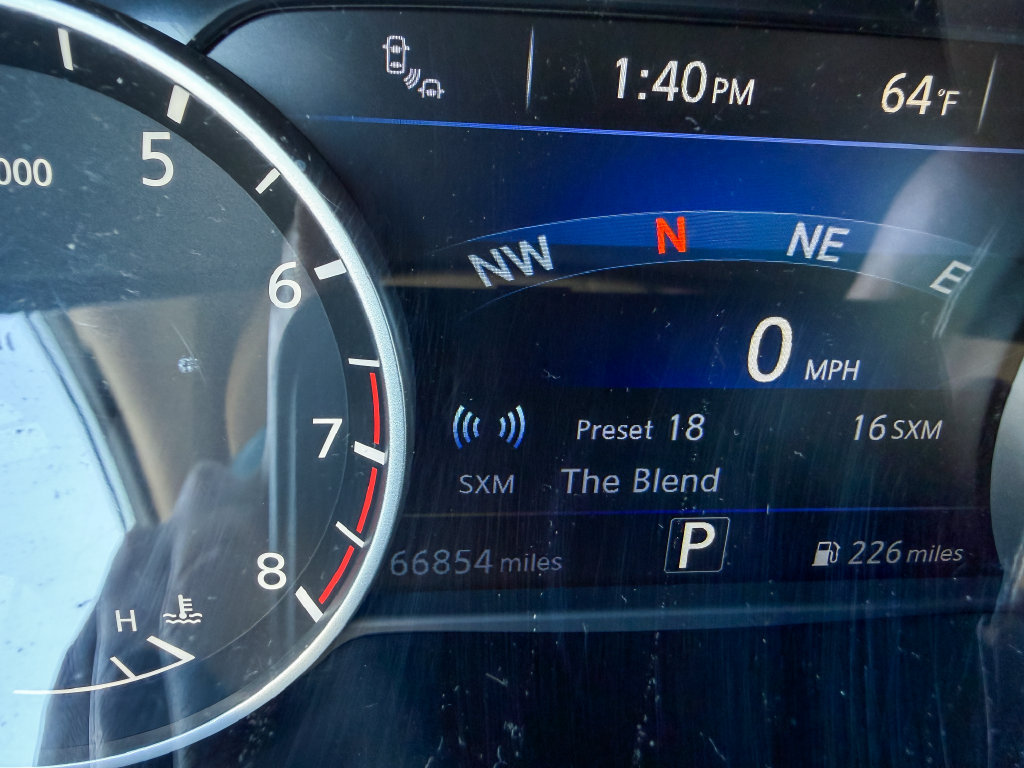 Used 2018 Nissan Murano SV w/ Premium Package AWD/4WD image 18