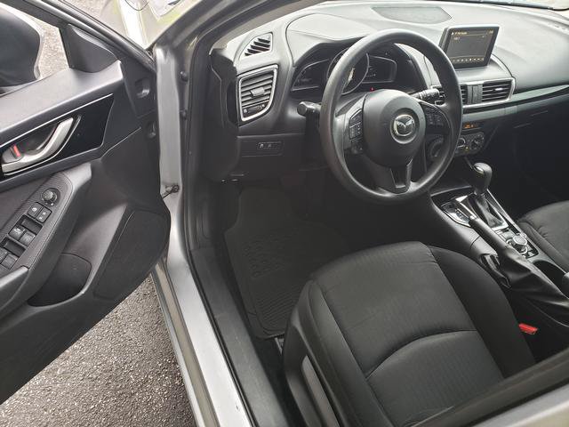 Used 2016 MAZDA MAZDA3 i Sport FWD image 9