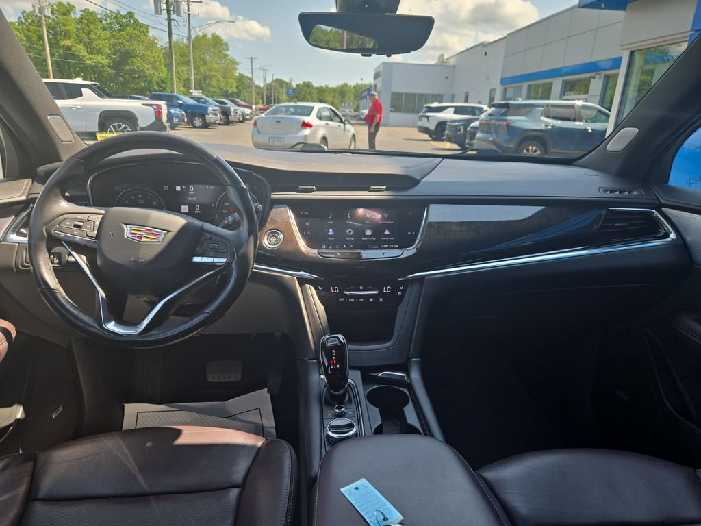 Certified 2020 Cadillac XT6 Premium Luxury AWD/4WD image 18