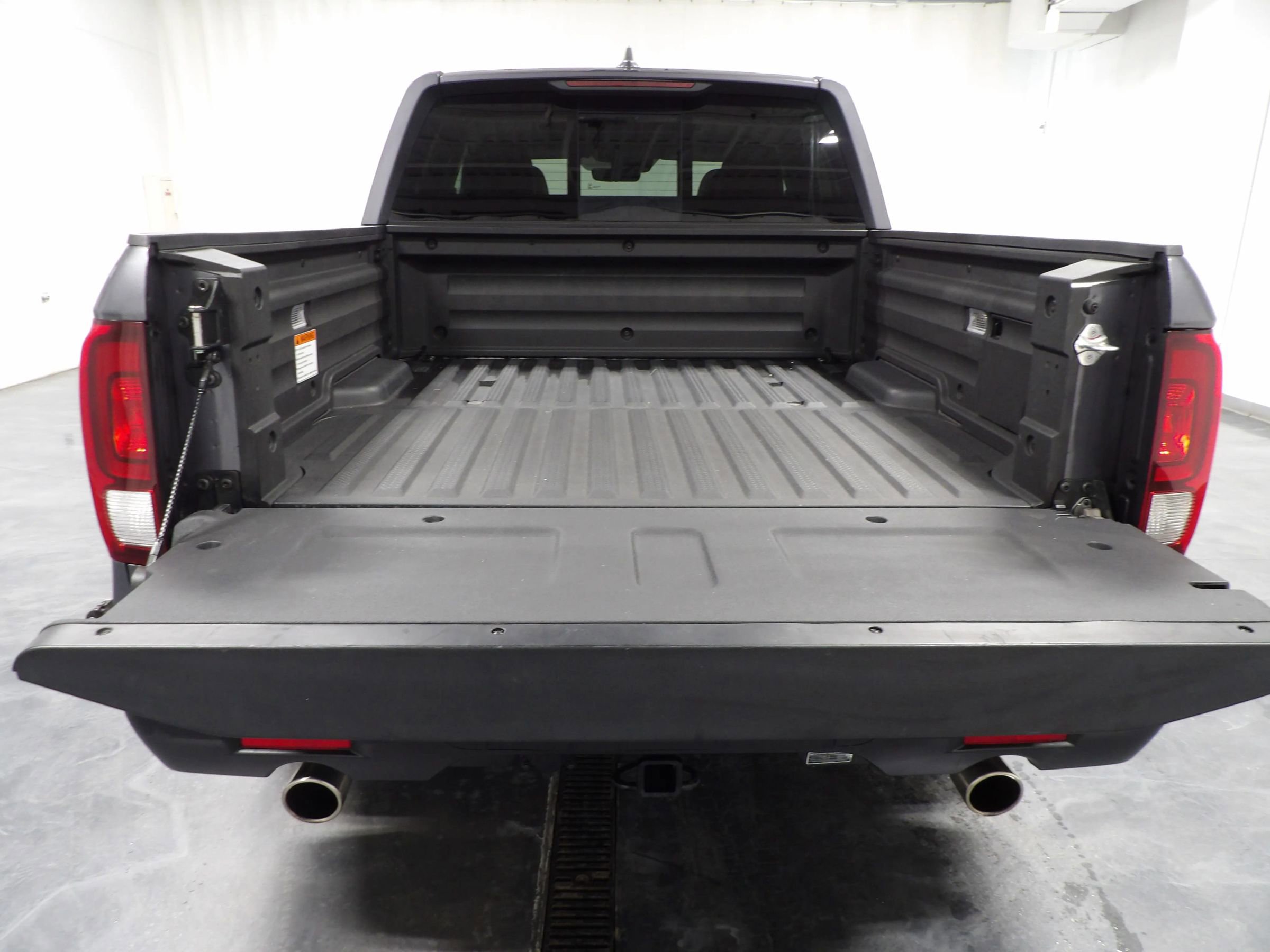 Used 2025 Honda Ridgeline RTL image 10