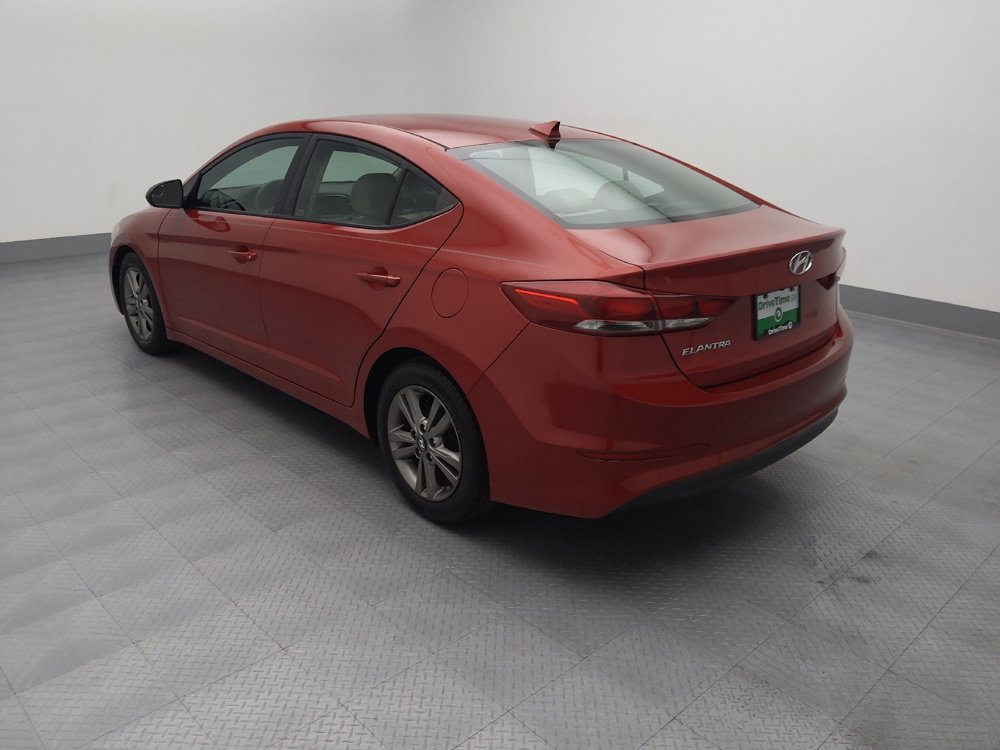 Used 2017 Hyundai Elantra SE image 5