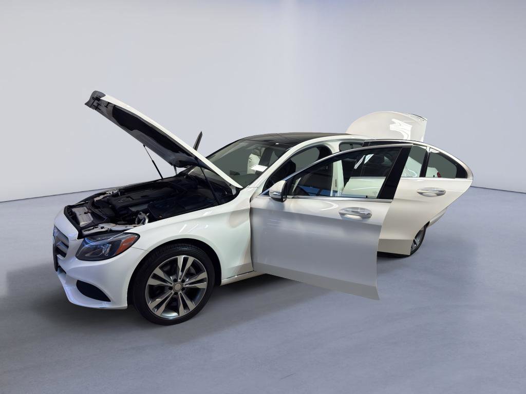 Used 2015 Mercedes-Benz C 300 4MATIC Sedan image 9
