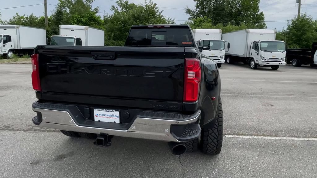 New 2026 Chevrolet Silverado 3500 LTZ w/ LTZ Plus Package AWD/4WD image 9
