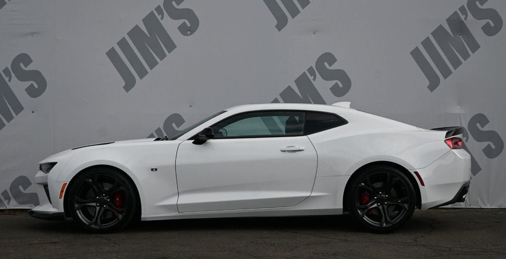 Used 2018 Chevrolet Camaro SS RWD image 8