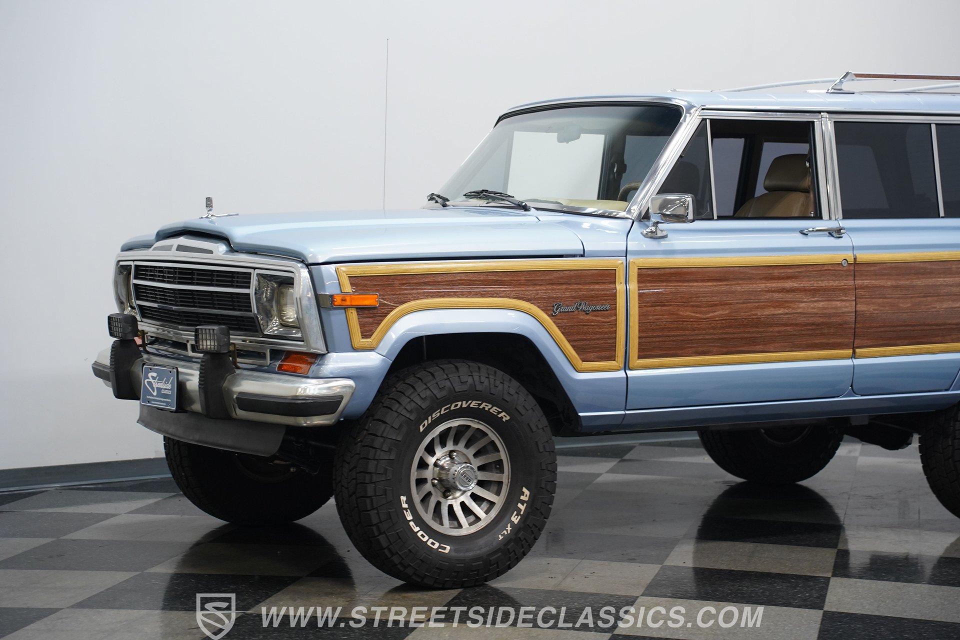 Used 1989 Jeep Grand Wagoneer AWD/4WD image 18