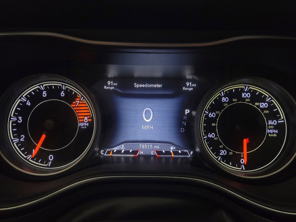 Used 2019 Jeep Cherokee Limited w/ Technology Group image 23