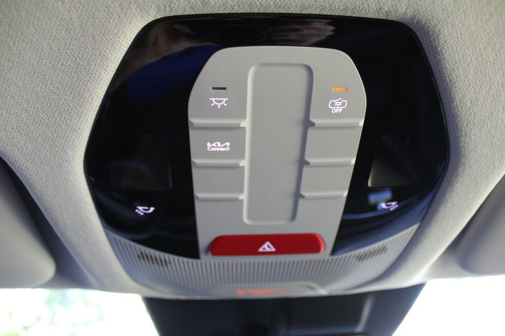 New 2025 Kia K4 LXS image 41