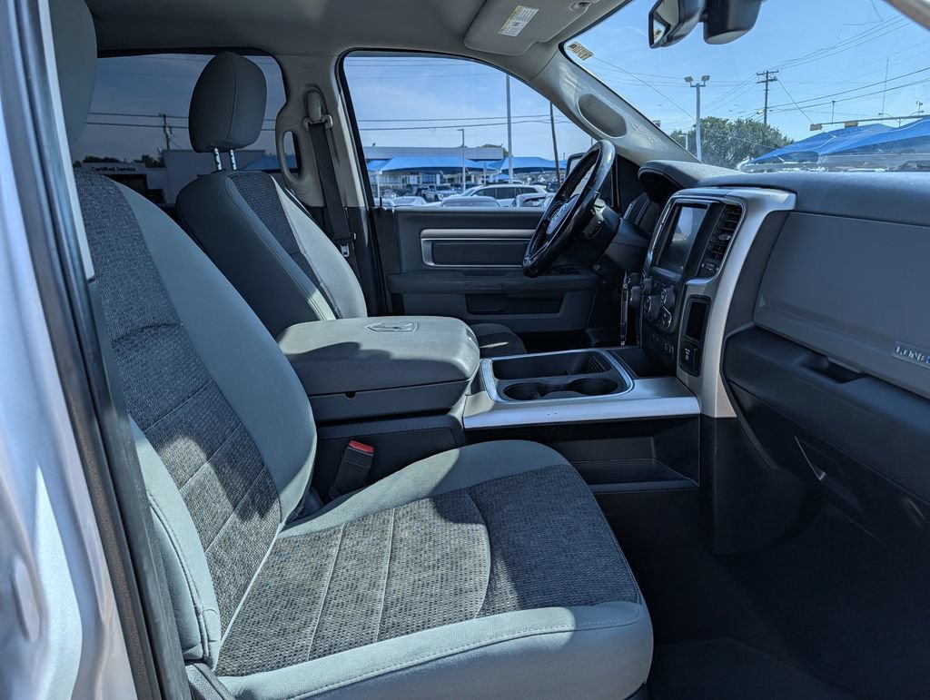 Used 2019 RAM 1500 Lone Star AWD/4WD image 29