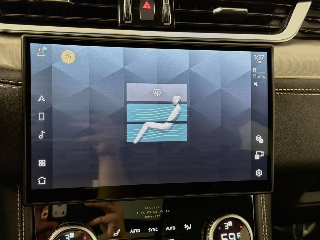 Certified 2026 Jaguar F-PACE R-Dynamic S AWD/4WD image 16