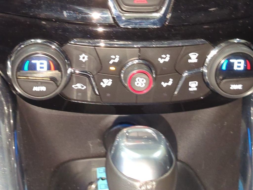 Used 2016 Chevrolet SS image 21