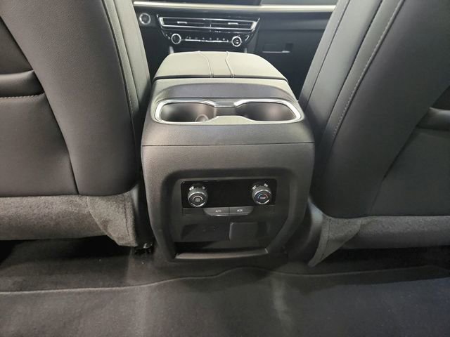New 2026 Chevrolet Traverse LT w/ Driver Confidence Package FWD image 35