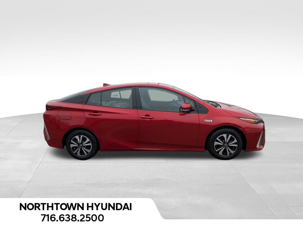 Used 2017 Toyota Prius Prime Premium w/ Preferred Accessory Package image 13
