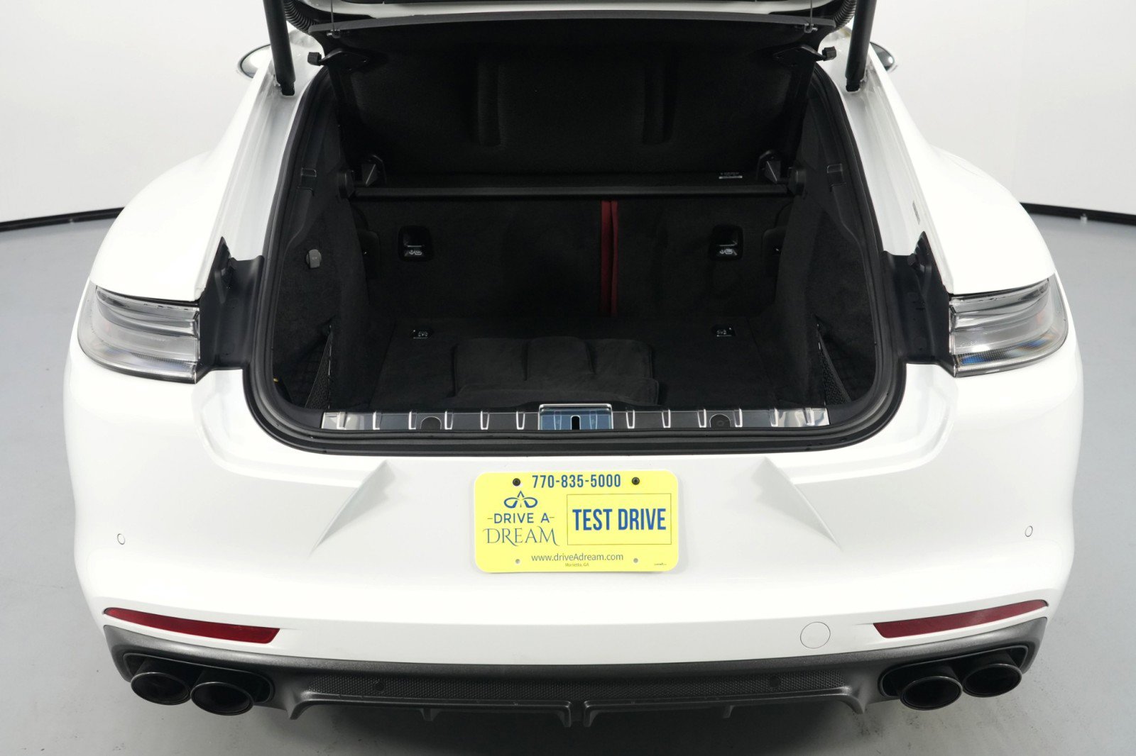 Used 2023 Porsche Panamera Platinum Edition w/ Smoking Package image 10