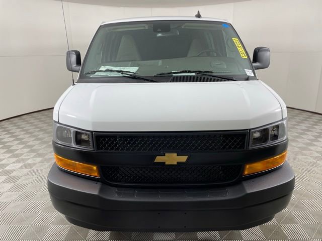 New 2025 Chevrolet Express 3500 w/ Driver Convenience Package image 5
