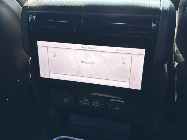 New 2026 Jeep Grand Wagoneer Summit image 43