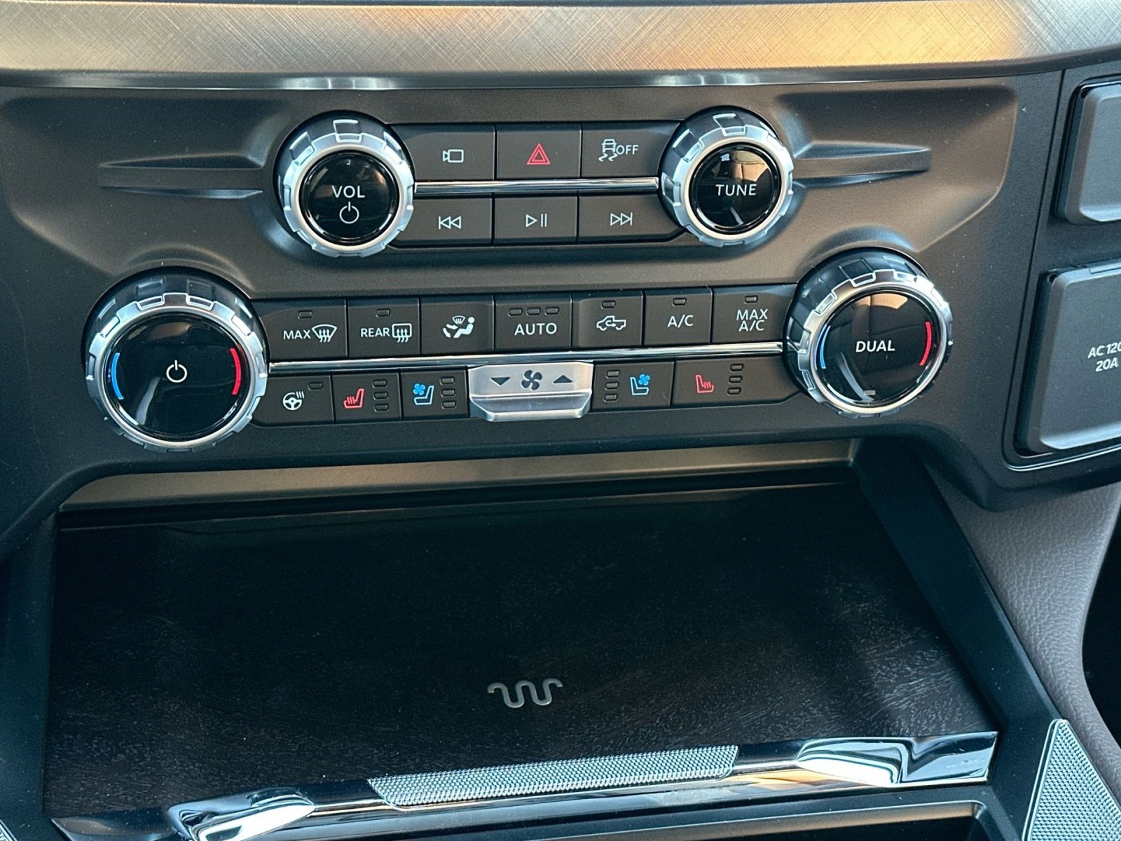 New 2026 Ford F350 King Ranch image 26