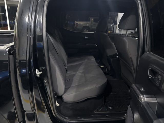 Used 2019 Toyota Tacoma TRD Off-Road w/ Technology Package image 29