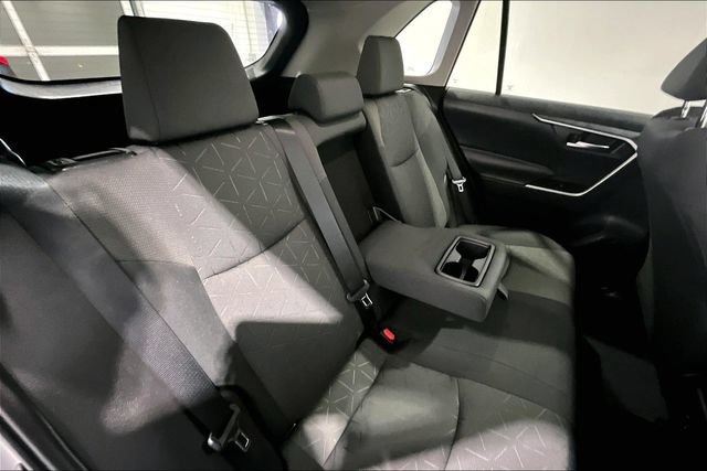 Used 2022 Toyota RAV4 XLE w/ Convenience Package AWD/4WD image 32