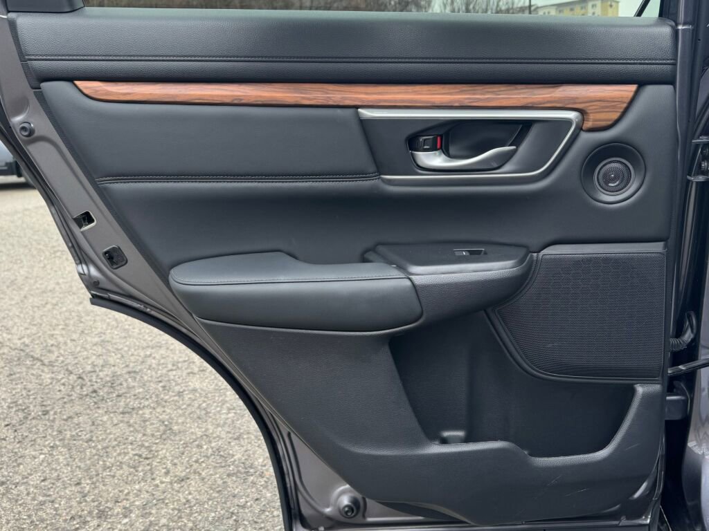 Used 2021 Honda CR-V Touring image 16