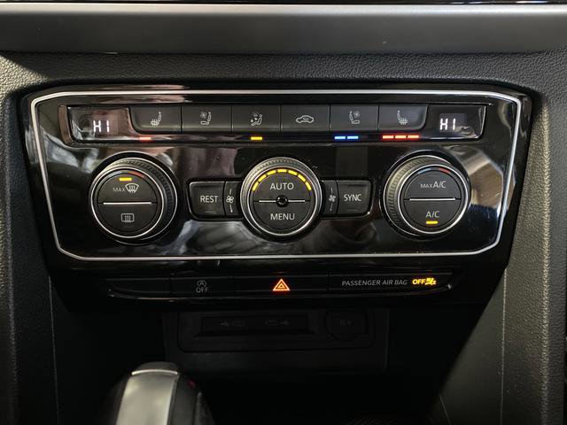 Used 2022 Volkswagen Atlas SEL Premium image 19